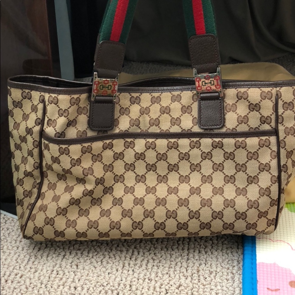 Gucci tote authentic bag.